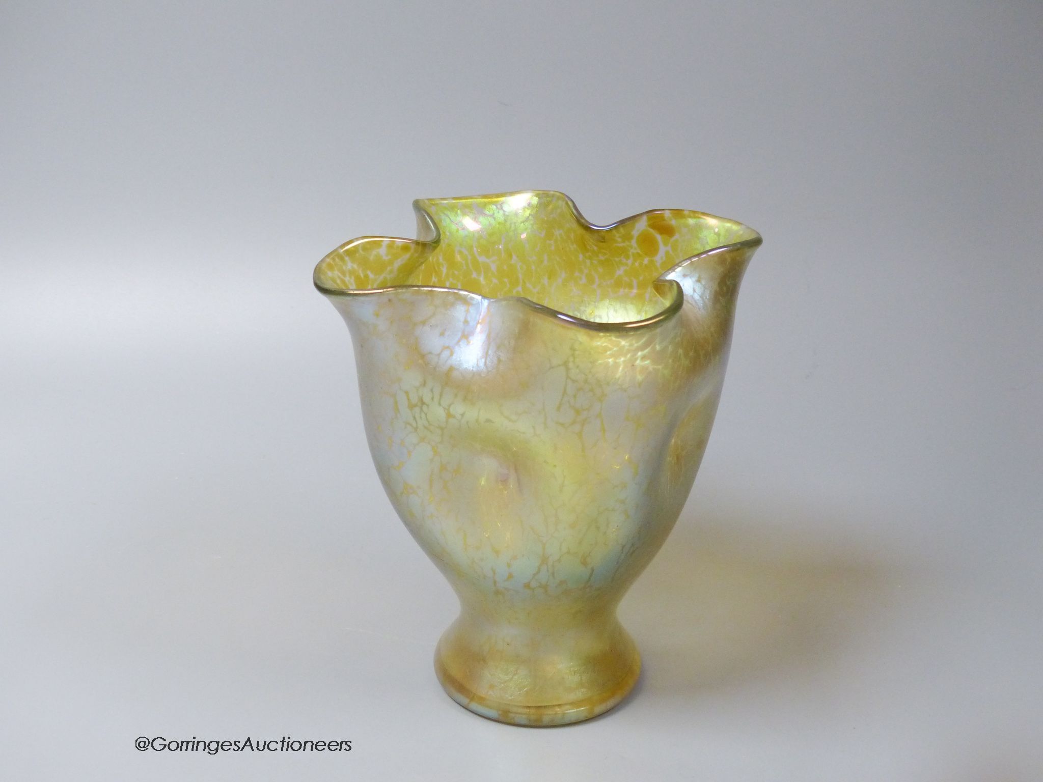 A Loetz type lemon ground iridescent glass vase, 16cn